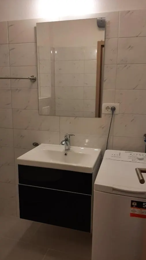 Apartmani Mw, Crveni Apartman Baška 0*,  Κροατία