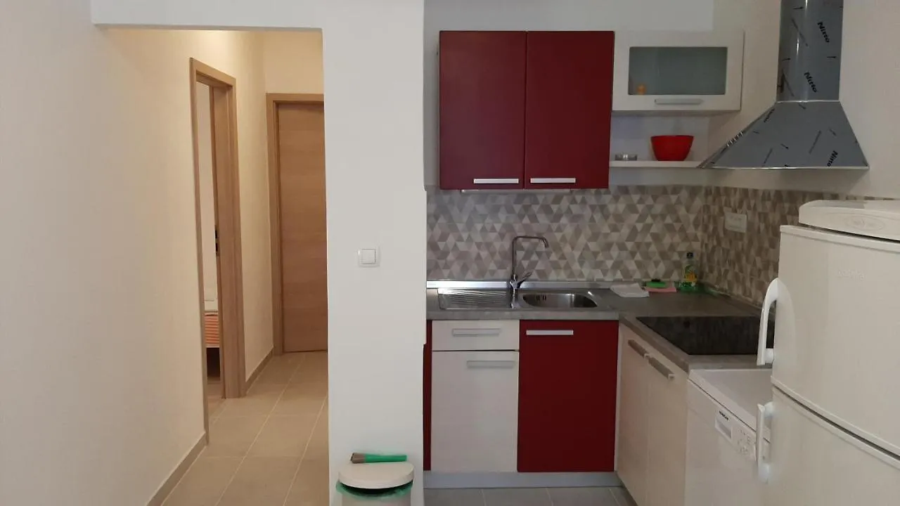 Apartmani Mw, Crveni Apartman Baska  Apartment