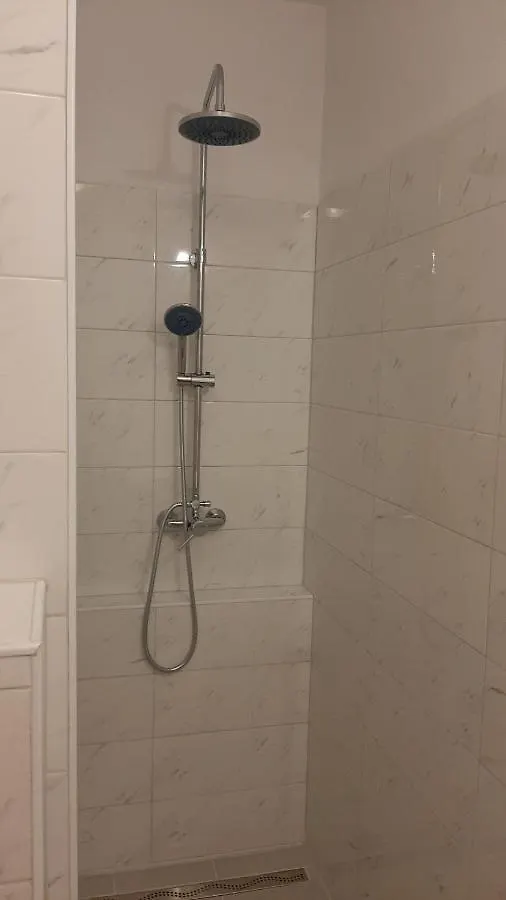 Apartment Apartmani Mw, Crveni Apartman Baska  Croatia